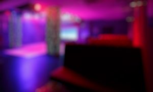 bar-desenfocado_1208-205