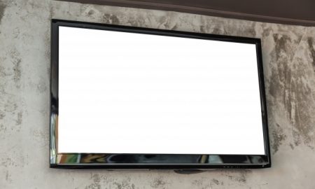 television-grande-con-pantalla-en-blanco_1232-1261